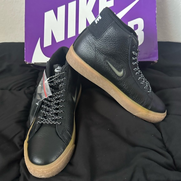 Nike Zoom Blazer Mid Premium SB - Picture 2 of 7